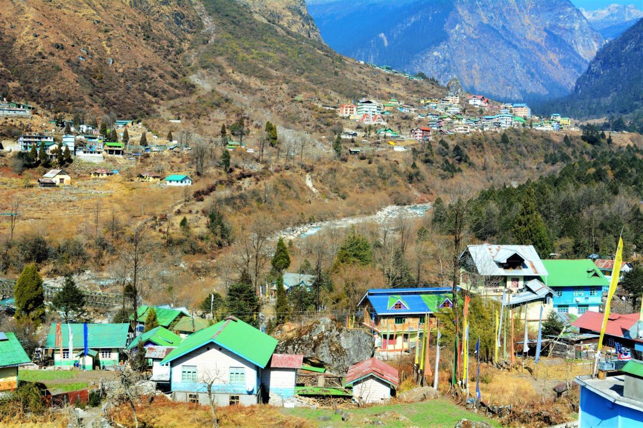 Hotel Rufina Lachung De'Crown Zewnętrze zdjęcie