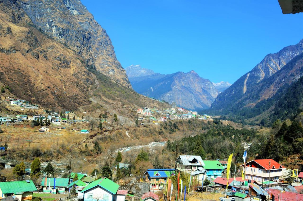 Hotel Rufina Lachung De'Crown Zewnętrze zdjęcie